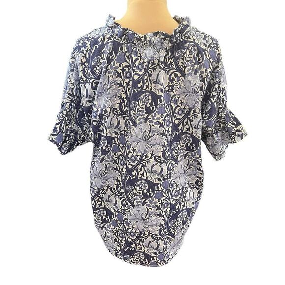 Finley SZ M Crosby Blouse in Blue Iris Print 100% Cotton Ruffle Floral Cottage - Picture 2 of 6